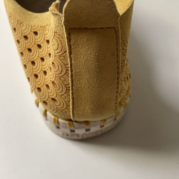 Isle Jacobson Shoes Womens 11 Yellow Suede Perforated Tulip Loafers Flats 41 - Picture 10 of 11